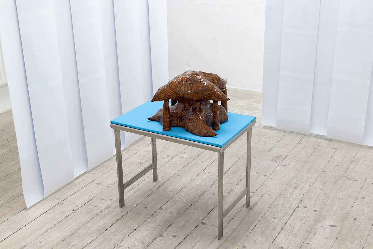 Judith Adelmann-like your curvy waves-glazed ceramics-installation